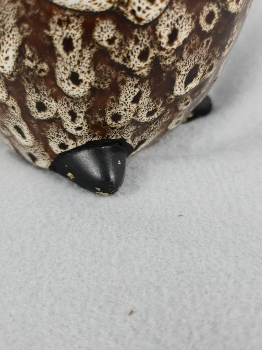 Elegant Expressions Hosley Ceramic Owl Vase 9